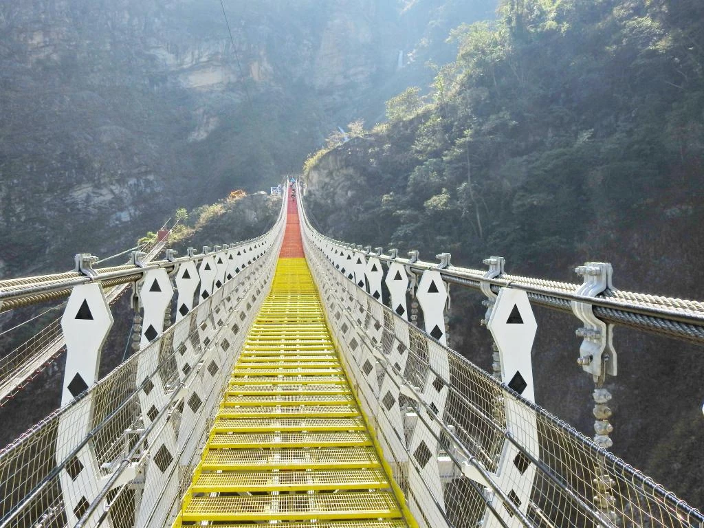 發現新台灣 雙龍七彩吊橋